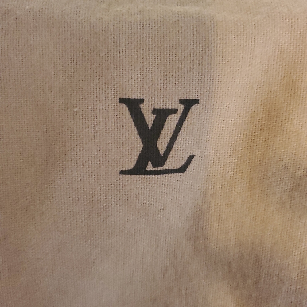Authentic Louis Vuitton Noe Red Bucket Bag - Picture 3 of 11